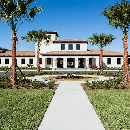 Elegant Orlando Home: Pool, Spa & Theme Parks